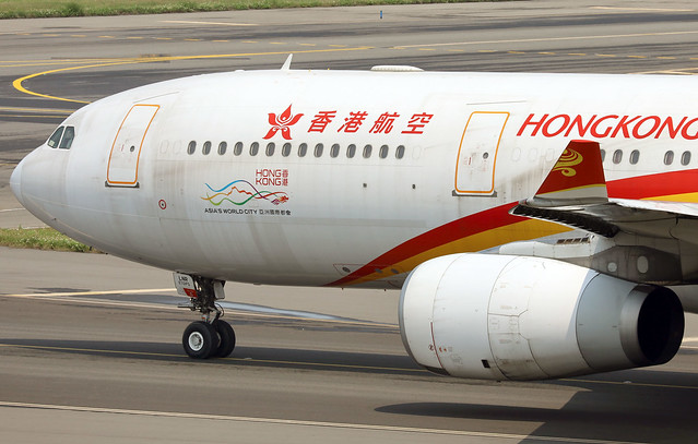 Hong Kong Airlines A330-300 B-LNR departing TPE/RCTP
