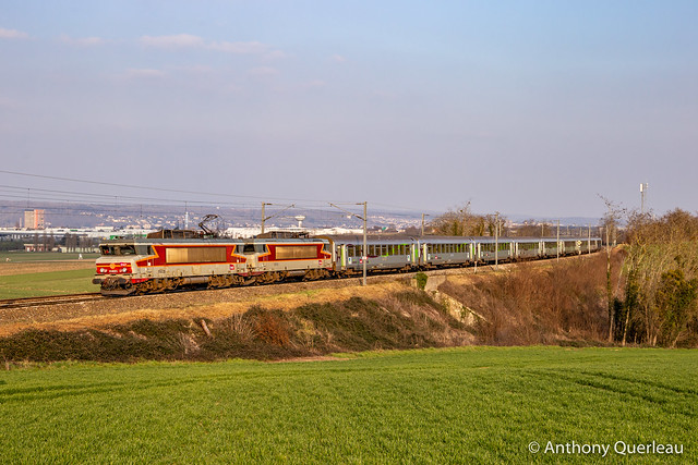 08 mars 2021 BB 15025-15009 Train 3381 Paris-St-Lazare -> Trouville-Deauville Rosny-sur-Seine (78)