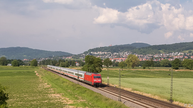 EC 391 mit BR 101 auf der Main-Neckarbahn bei Heddesheim