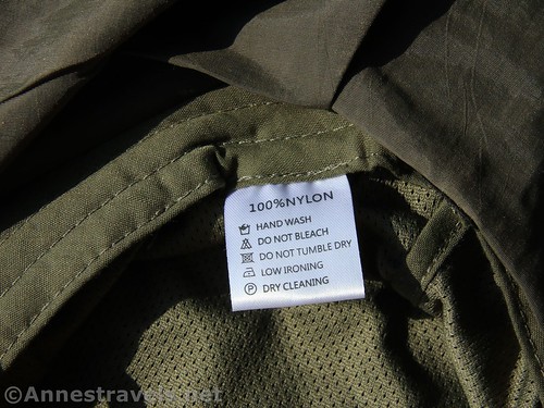 Washing instructions for the hiking hat