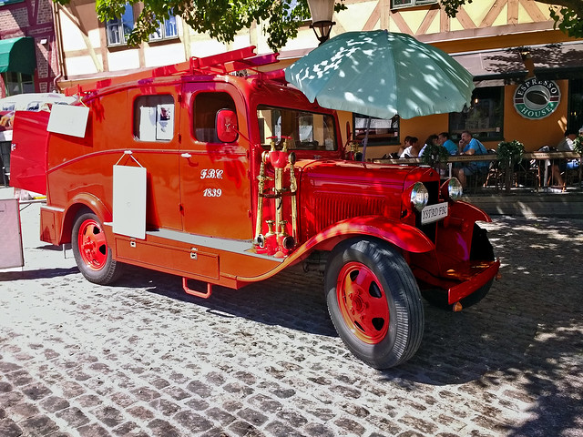 Ford Model AA Fire Truck 1931 (144108805)