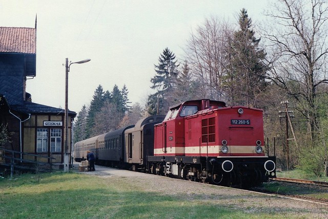 DR: 112 260-5 mit Personenzug nach Leinefelde in Geismar