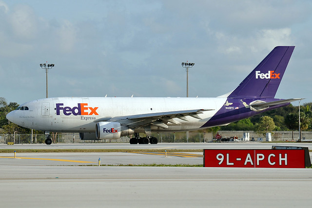 N418FE  A310-222  FedEx