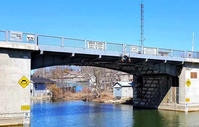Lift bridge over the Lynn River