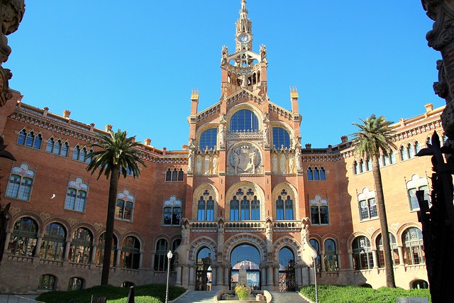 Barcelona, Hospital de la Santa Creu ist Santa Pau