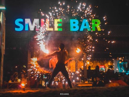 รีวิวร้าน Smile Bar Phuket