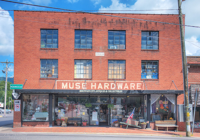 Mountain City Antiques & Collectibles (formerly Muse Hardware building) - Mountain City, Tennessee