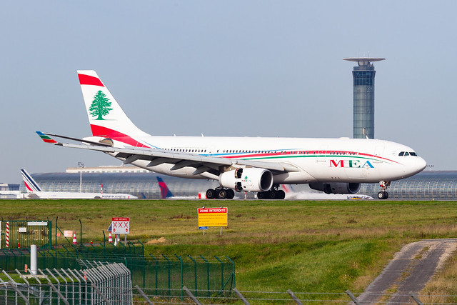 MEA A332 (OD-MEA) landing in Paris CDG (LFPG)