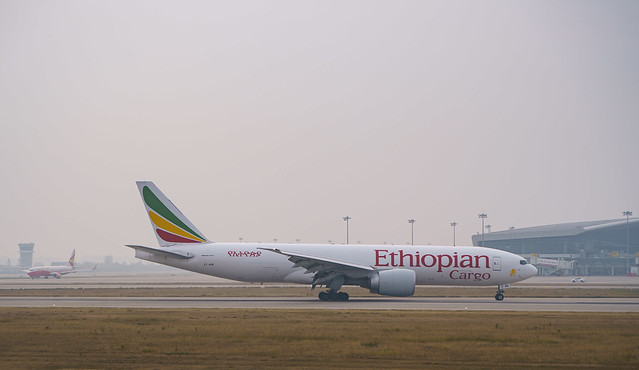 ET-AVN Ethiopian Cargo Boeing 777-F60 Taxiing in CGO/ZHCC