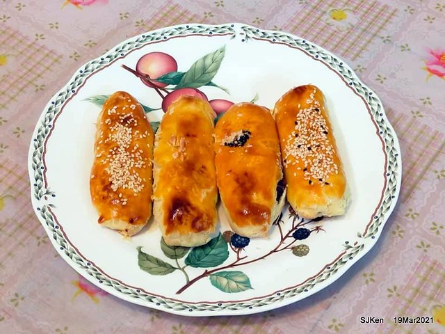 Pepper cake & roast cakes at 「那對夫妻胡椒餅」，Taipei, Taiwan,SJKen, Mar 19,2021.