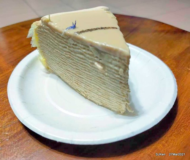 「9吋LADY M NEW YORK 伯爵紅茶千層蛋糕」(9 inches Birthday cake with Earl Gray Mille Crepes flavor from Lady M New York), Taipei, Taiwan, Mar, 27, 2021