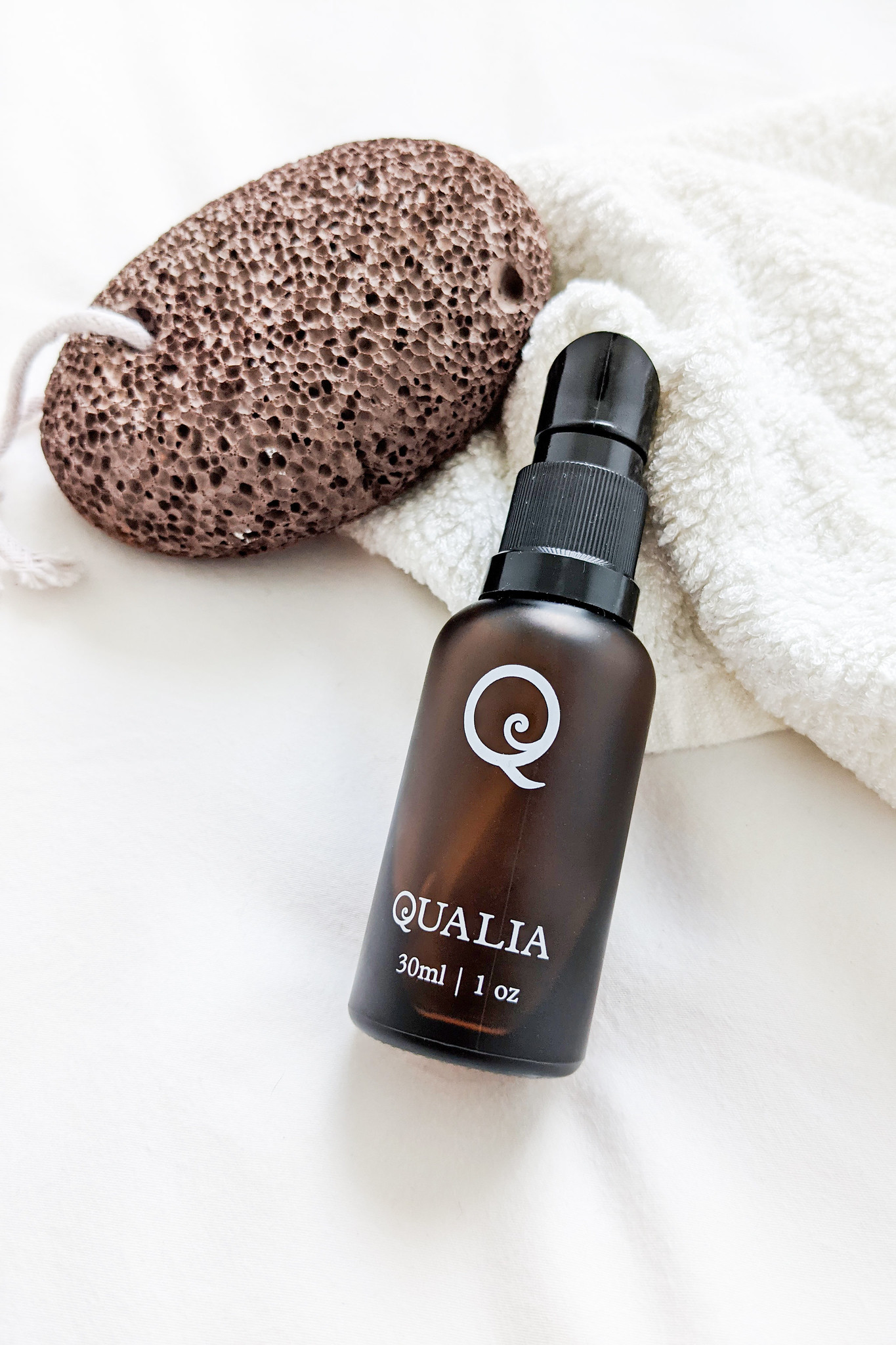 Minimalist and Tailor-Made Skincare with Qualia
