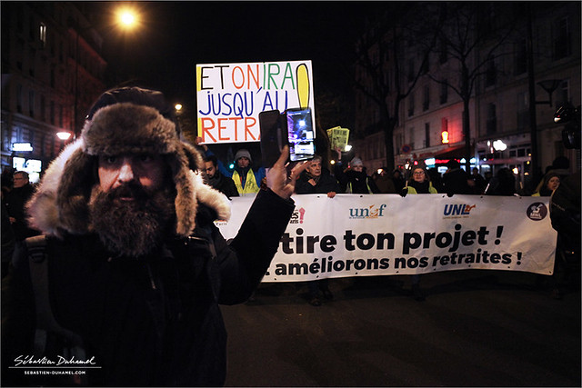 Jérôme Rodrigues ✔ Mobilisation contre le projet de réforme des Retraites → Acte 12 à Paris IMG200123_019_©2020 | Fichier Flickr 1000x667Px Fichier d'impression 5610x3740Px-300dpi