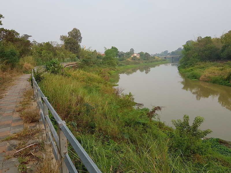 Phao River on the north side of Kamalasai 1