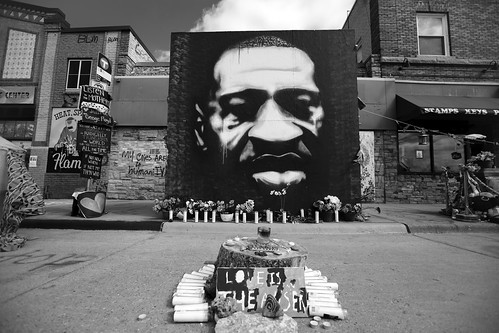 A portrait of George Floyd by Peyton Scott Russell at East 38th Street and Chicago Avenue in Minneapolis, Minnesota