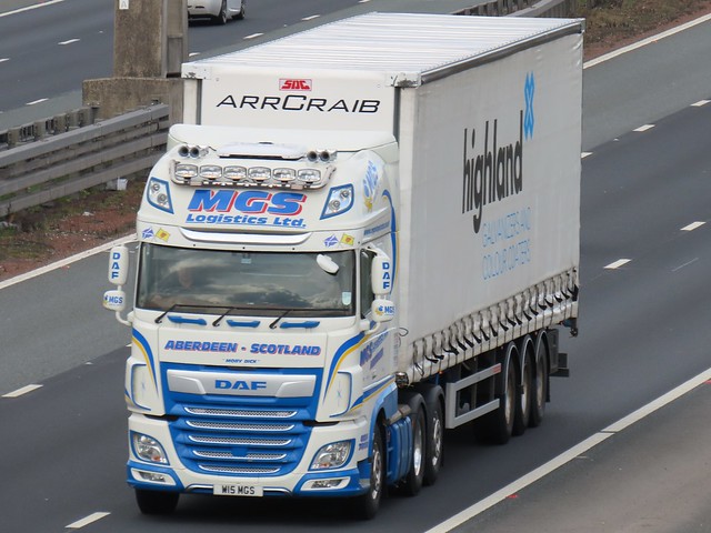 MGS Logistics, DAF-XF (W15MGS) On The A1M Southbound