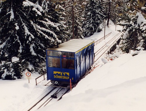 schatzalp schweiz davos standseilbahn schnee aufderschiene gmkfoto graubünden switzerland seilbahn personenbeförderung winter
