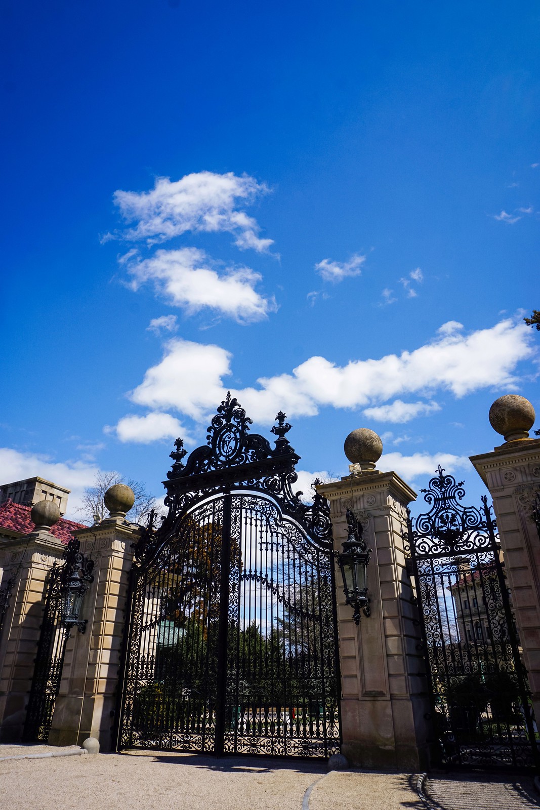 The Breakers Newport Mansion Vanderbilt Summer Cottage | 48 Hours in Newport Itinerary | A First Timer's Guide to 2 Days in Newport Rhode Island | What to do in Newport | Newport Travel Guide | Best Things to do in Newport | Best Places to Visit in Newport