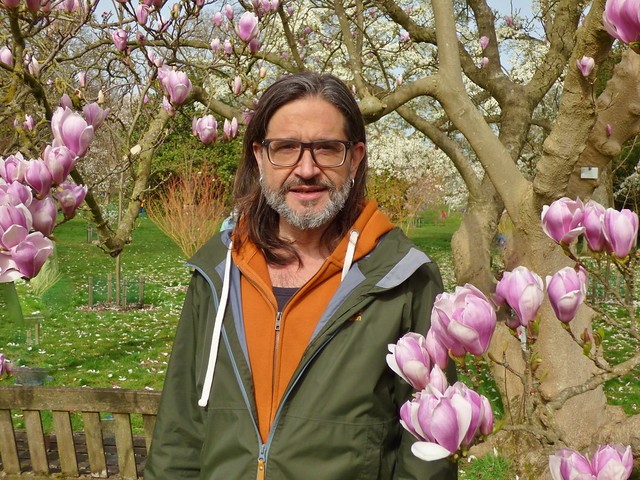 Beautiful Spring Blossoms at Kew Gardens @ 1 April 2021 - Carlos Magdalena (The Plant Messiah) & Family