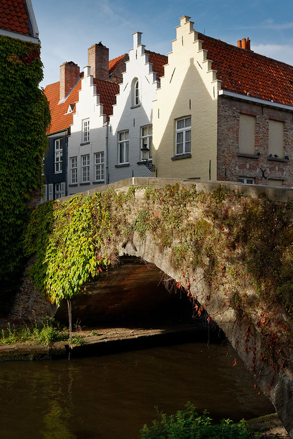 One of many bridges in Bruges / Brücke in Brügge