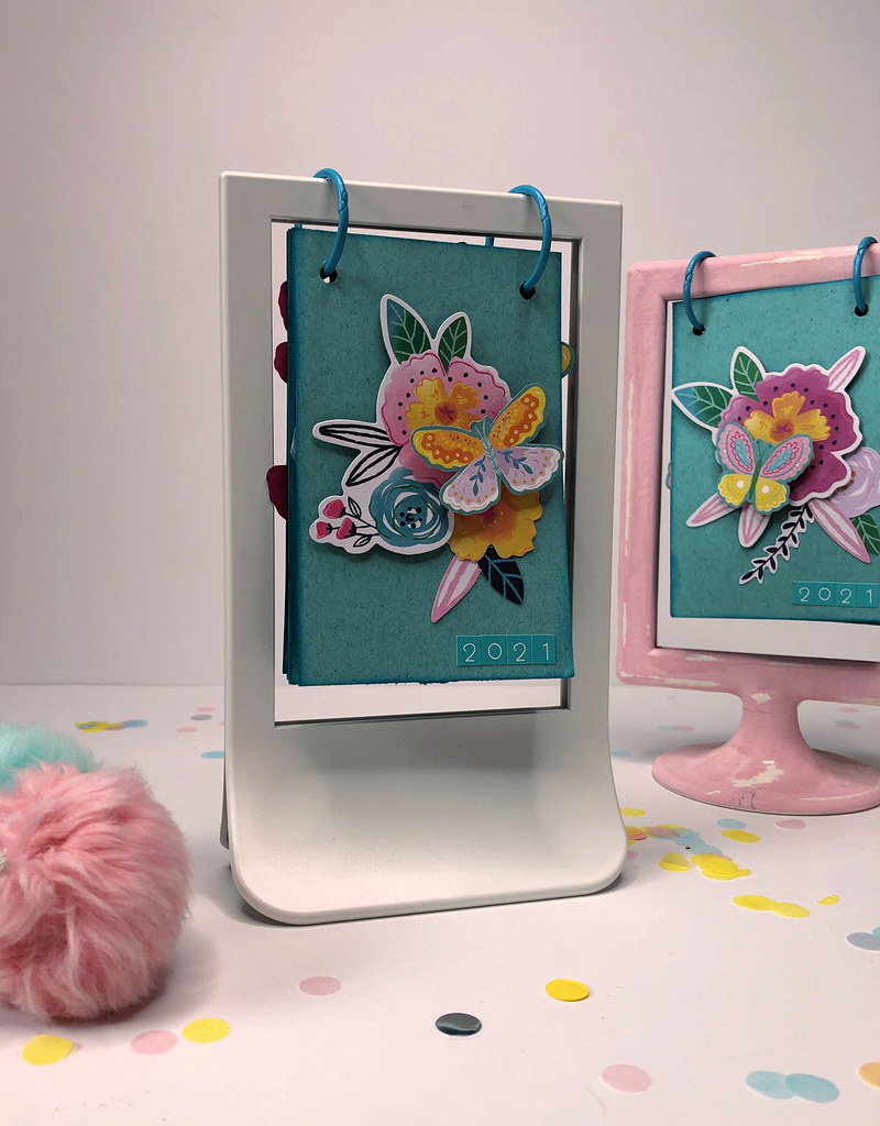 Tacones con Gracia: Calendario 2021 para mi hija Alba, lleno de mariposa,  flores y mucho color turquesa