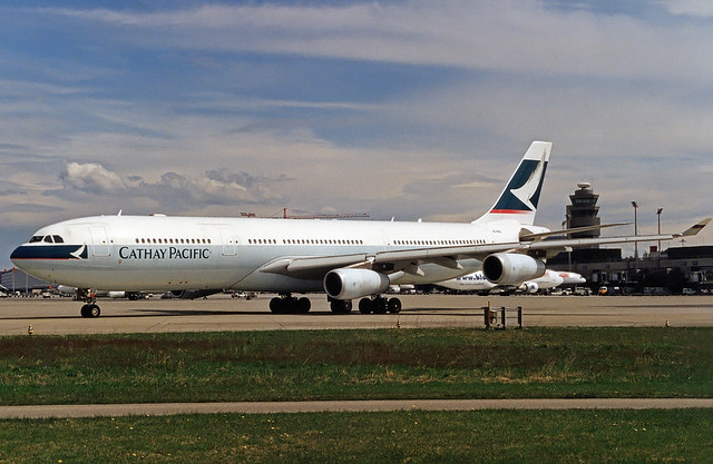 Cathay Pacific Airbus A340-313 B-HXG
