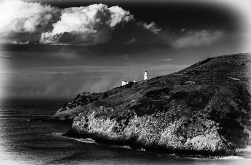 новаязеландия newzealand пейзаж landscape остров долина island море океан берег sea ocean shore dmilokt маяк lighthouse pharos