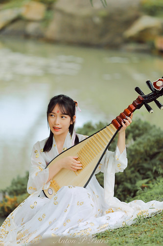 Natalie | 漢服(2) | by antonmoon01