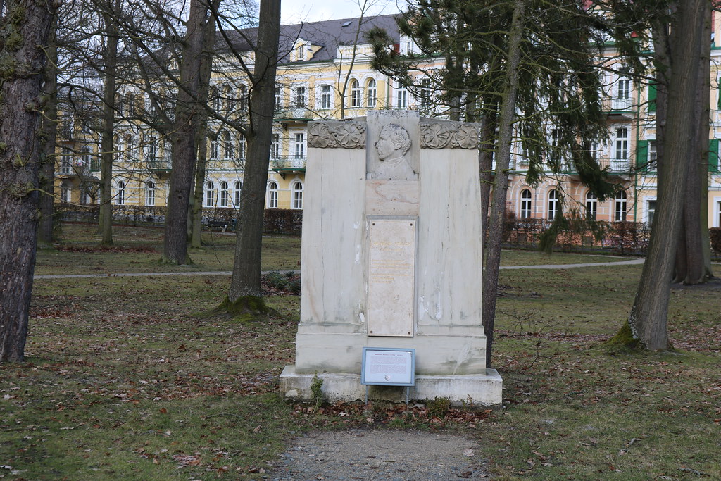 pomník Wilhelma Müllera ve Františkových Lázních