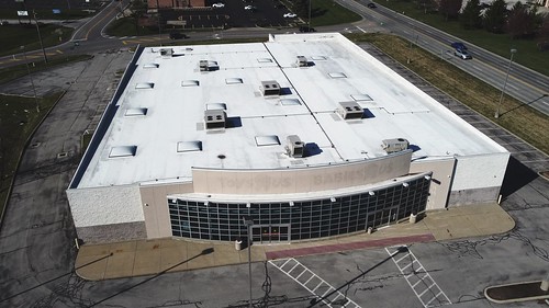 montrose fairlawn copley ohio oh 2012 retail stores drone aerial former closed vacant empty toysrus babiesrus