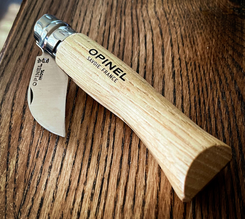 Opinel No.7 Chestnut & Garlic Knife