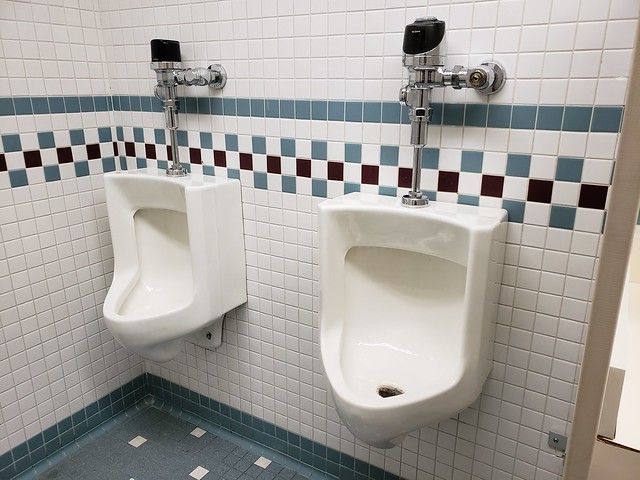 Eljer Savon/Correcto Urinal