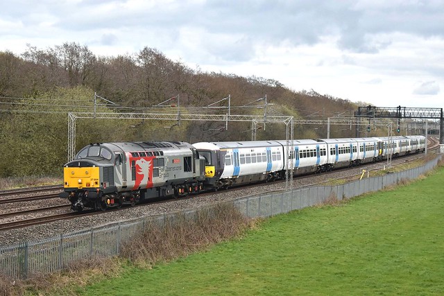 37884 with 5Q42 from Hornsey EMU Depot passing Mill Meece with 365539 & 365511 in tow for storage in Crewe South Yard, 7th April 2021