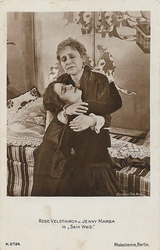 Rose Veldtkirch and Jenny Marba in Sein Weib (1918)