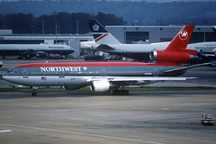 Northwest DC-10-30 N229NW LGW 12/08/1996