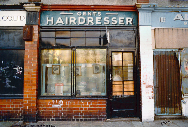 Gents, Hairdresser, Chalton St, Somers Town, Camden, 1987,