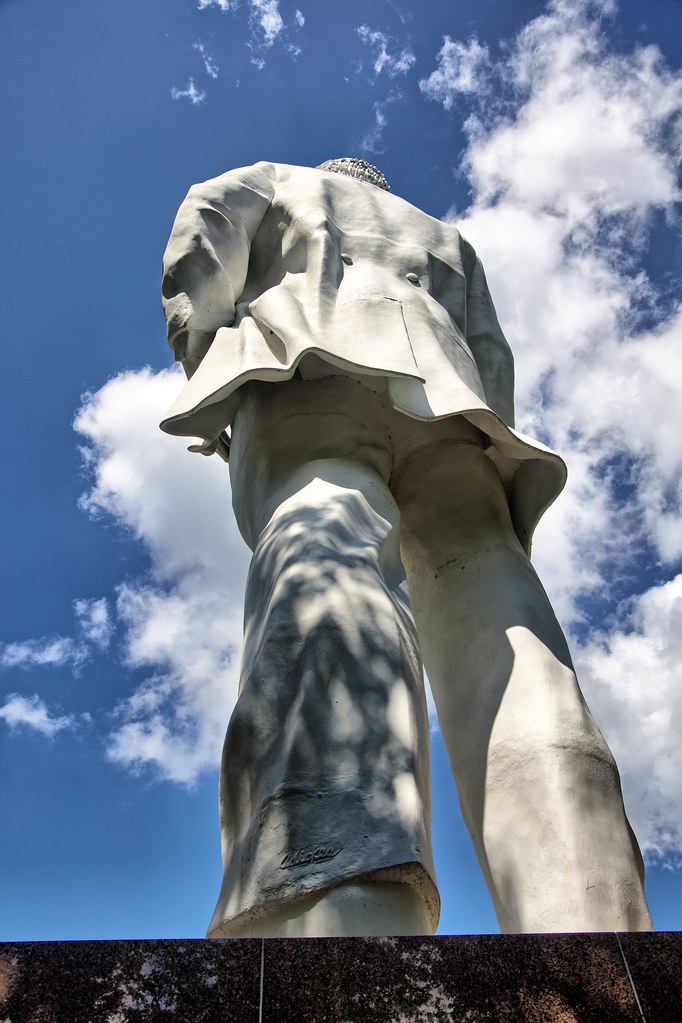 Sam Houston Statue