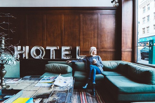 people-2593251_1280 | by travelhotelrentals