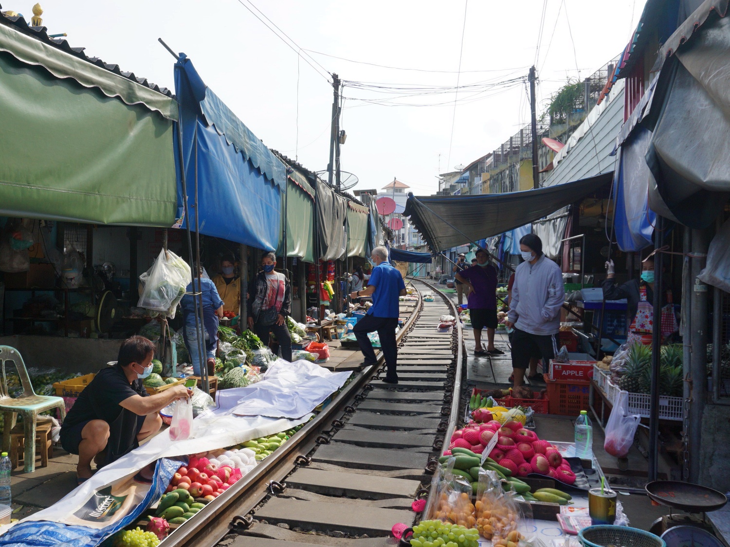 Maeklong Railway Market