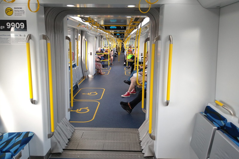 Evolution/HCMT train: view between carriages