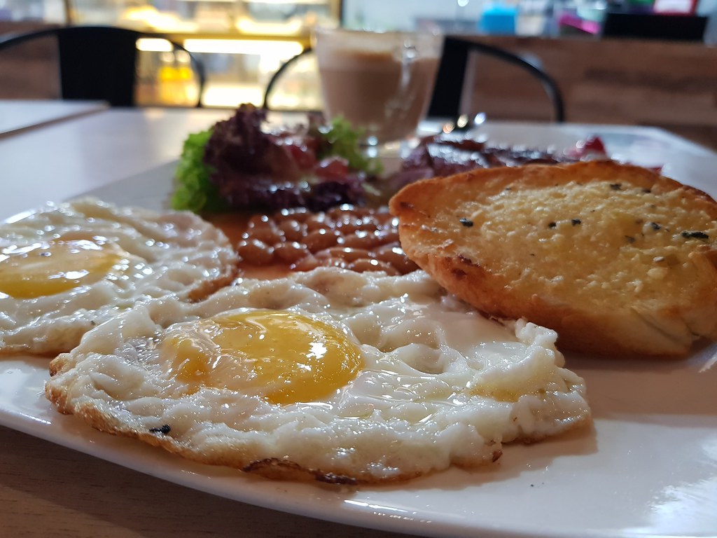 大早餐 Breakfast Supreme rm$14.90 & upgrade to 卡布奇諾咖啡 Cappucino rm$4 @ Doi Chaang Caffe USJ10