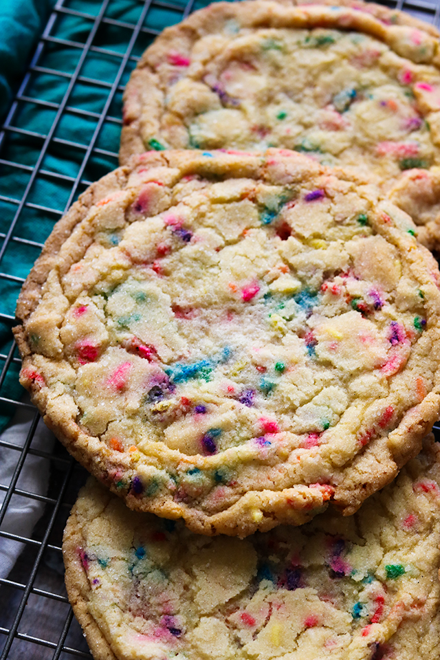 Wednesday Baking-Some rockin' cookie sheets - The Frugal Girl