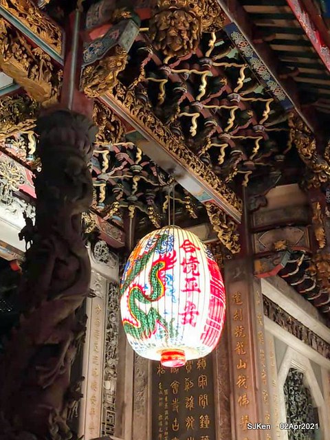 「龍山寺」(Longshan temple),  Taipei, Taiwan, SJKen, Apr 2,2021.