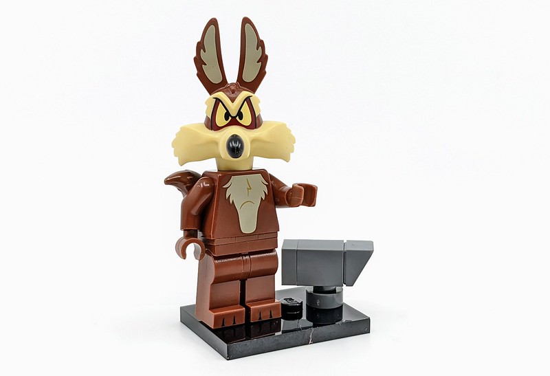 LEGO LOONEY TUNES  MINIFIGURE WILE E COYOTE 71030 BUY 3 GET 4TH FREE 