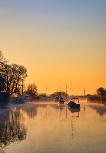 wareham riverfrome dorset sunrise mooredboats moorings