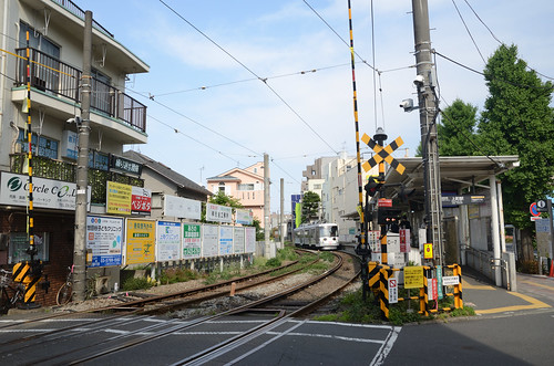 Tokyu Setagaya Line 300 Series Maneki-Neko Wrapping Back i… | Flickr