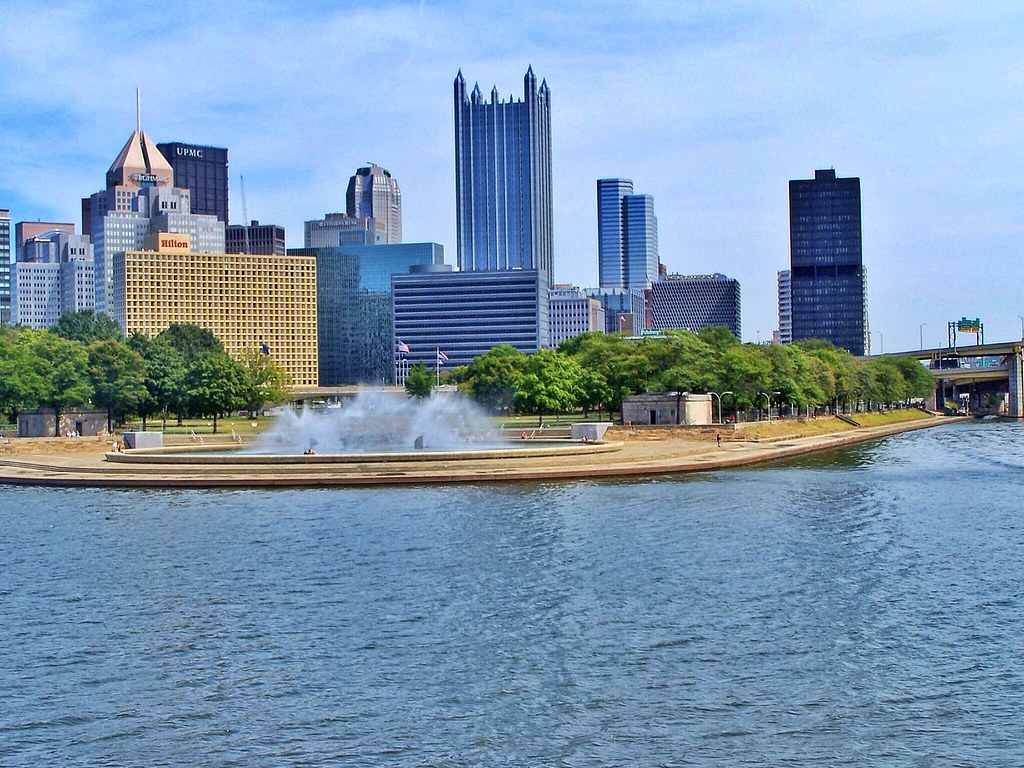 Pittsburgh Pennsylvania  - Point State Park - Historic District - Fort Pitt - Skyline