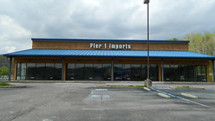 Pier 1 Imports (closed)