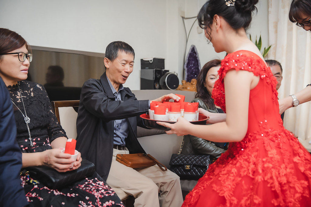 [婚禮攝影]俊弘日嬋 文定儀式@自宅-最專業的團隊完成每場完美婚禮紀錄，拍的不只好更要快! #婚攝