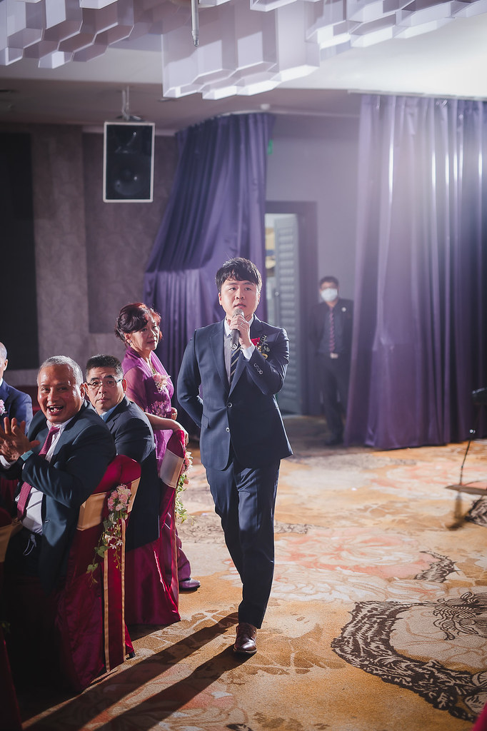 [婚禮攝影]岳錚韋伶 幸福喜宴@新莊晶宴-最專業的團隊完成每場完美婚禮紀錄，拍的不只好更要快! #即拍即印